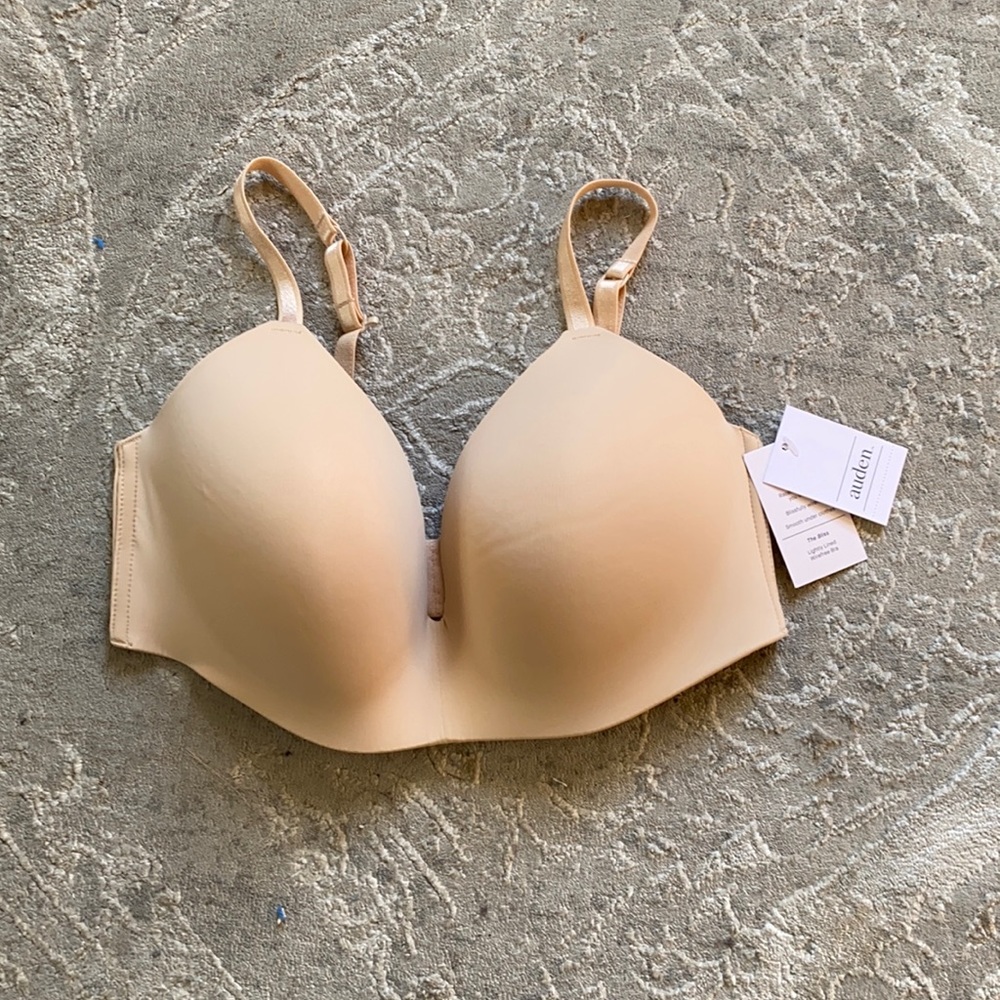 AUDEN lightly lined wire free bra. Size 34DD